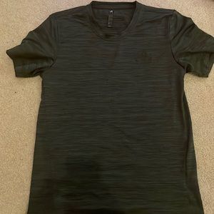 Dark grey mens short sleeved